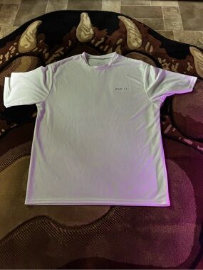 O'Neill Men's White Crew Neck Short Sleeve Tee with Subtle Logo